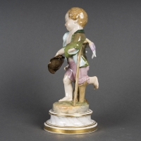 Figurine en porcelaine, l&#039;amour mendiant de la manufacture de Meissen, XIXe siècle