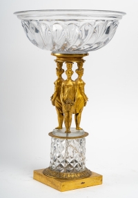 Coupe et base en cristal de baccarat et bronze doré d&#039;époque restauration