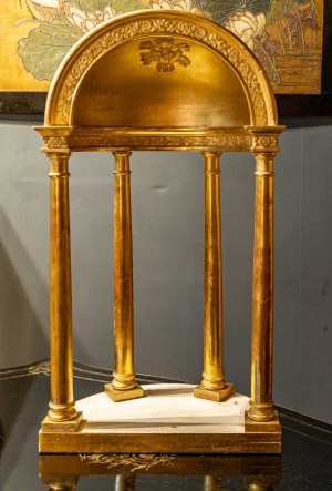 Coupole en bois doré, XIXème siècle||