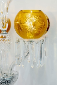 Candélabre cinq lumières &quot;Maharadja&quot; cristal blanc et ambre de SAINT LOUIS