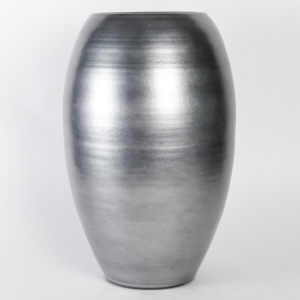 Vase en terre cuite argenté, XXème siècle|||||||
