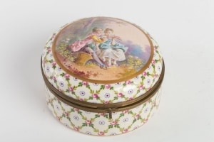 Bonbonnière en porcelaine Napoléon III 19e siècle||||||||||