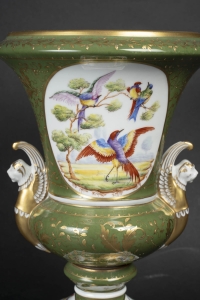 Le Tallec &quot; Vase Médicis vert émeraude aux oiseaux de Sèvres &quot;