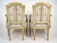 Jean-Baptiste Boulard (1725-1789) Paire de fauteuils en bois sculpté et laqué d’époque Louis XVI