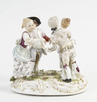 Groupe sculpté en porcelaine représentant une ronde champêtre d&#039;enfants, manufacture de Meissen, XIXe siècle