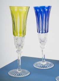 Cristallerie Saint Louis Modèle Tommy 6 Flûtes à Champagne De 6 Couleurs Différentes
