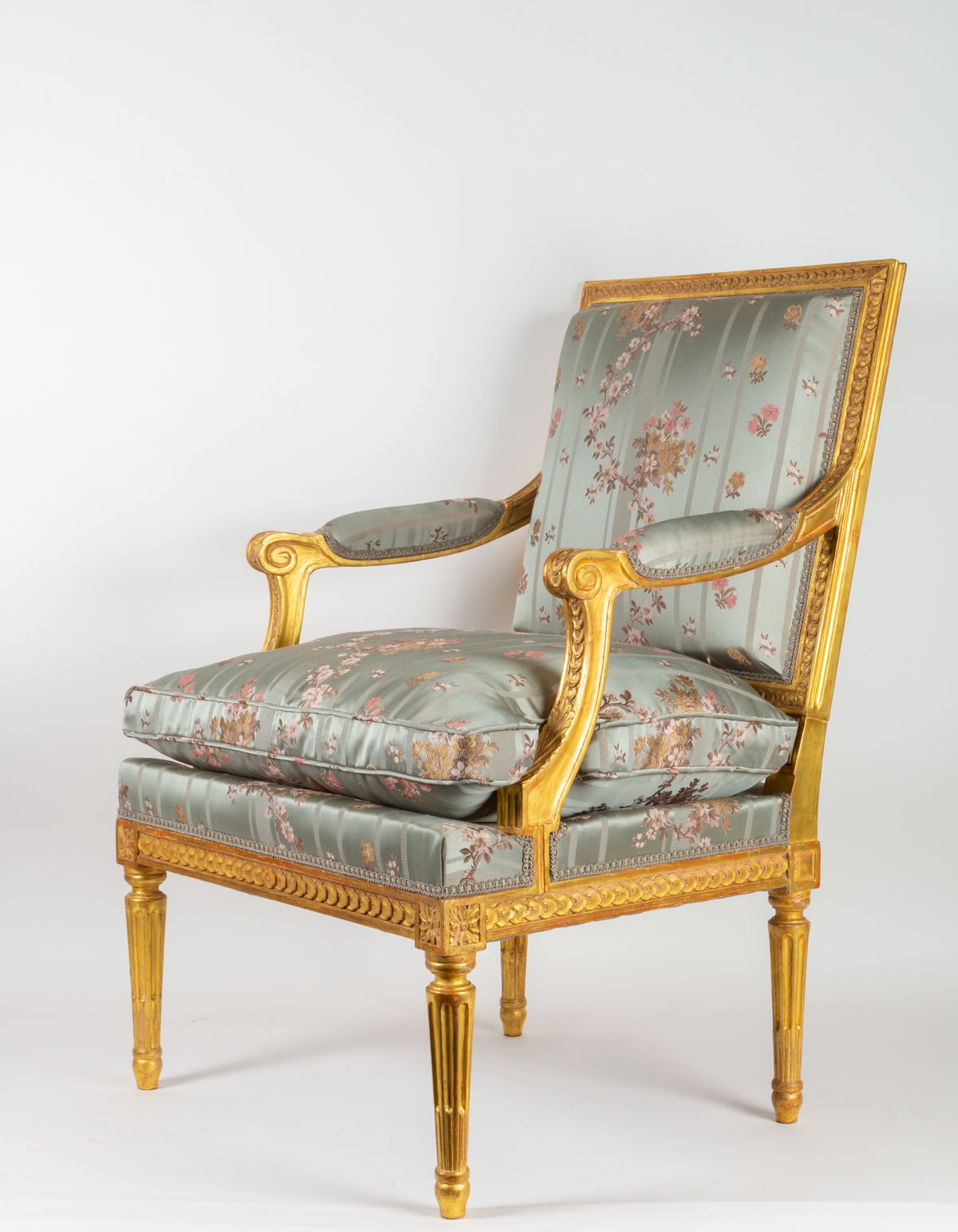 Le Marché Biron - Ecran de cheminée en bois doré style Louis XVI fin 19e  siècle