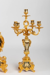 Garniture de cheminée XIX en bronze doré et émaillé cloisonnés Napoléon III