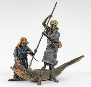 Sculpture Bronze de Vienne, Les chasseurs et le crocodile|||||||||