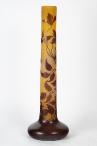 émile Gallé - Grand Vase Tube Dit « pied D’éléphant » Aux Clématites, Pâte De Verre Art Nouveau