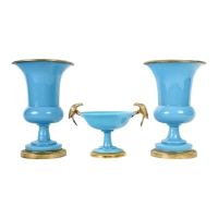 Pair de vase en Opaline turquoise monture en bronze doré avec un coupe au milieu d’époque Charles X
