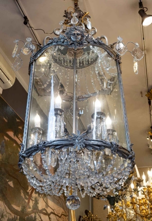Importante lanterne en bronze argenté, style Louis XVI||||||||