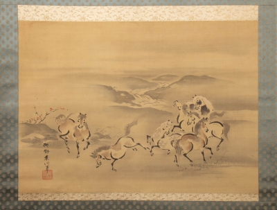 Kano Akinobu - Painting of Wild Horses by the River, Kakemono|Kano Akinobu - Painting of Wild Horses by the River, Kakemono - Signature|Kano Akinobu - Painting of Wild Horses by the River, Kakemono - Full Picture n.1|Kano Akinobu - Painting of Wild Horses by the River, Kakemono - Full Picture n.2|Kano Akinobu - Painting of Wild Horses by the River, Kakemono - Detail n.1 n.1|Kano Akinobu - Painting of Wild Horses by the River, Kakemono - Detail n.2||