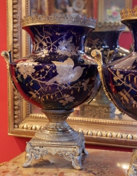 Paire de vases  Bleu de Sèvres France 19e siècle