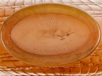 Vase &quot;Escargot&quot; verre butterscotch patiné gris de René LALIQUE