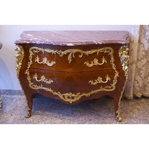 Commode de style Louis XV. Réf: 79 ||