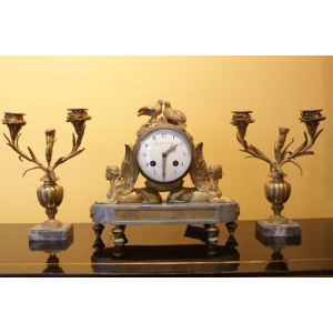 Garniture de cheminée de style Louis XVI | Biron ||