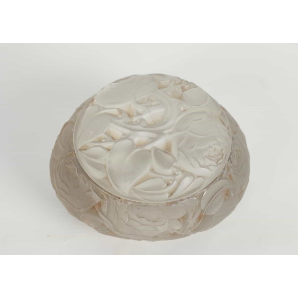 René Lalique (1860-1945) Boite "dinard" René Lalique (1860-1945) Boite "dinard"