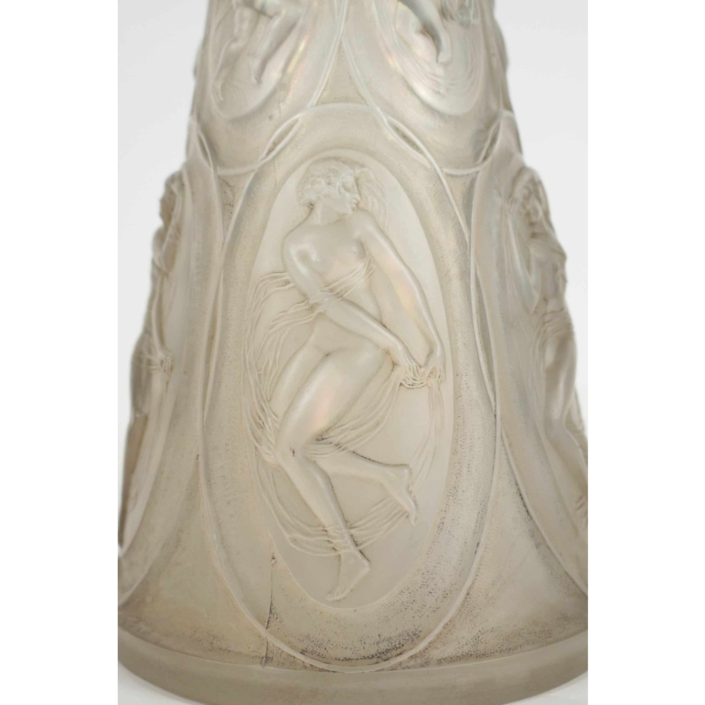 René Lalique Vase "Camées" René Lalique Vase "Camées"