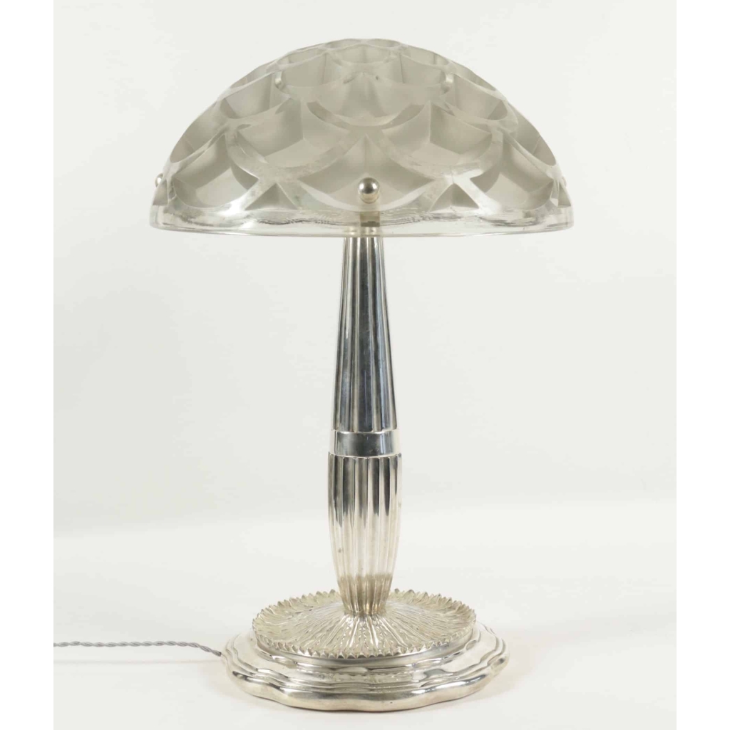 René Lalique (1860-1945) Lampe "Rinceaux" |||||