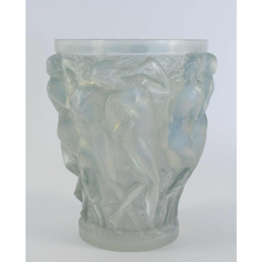 René Lalique Vase "Bacchantes" Opalescent René Lalique Vase "Bacchantes" Opalescent