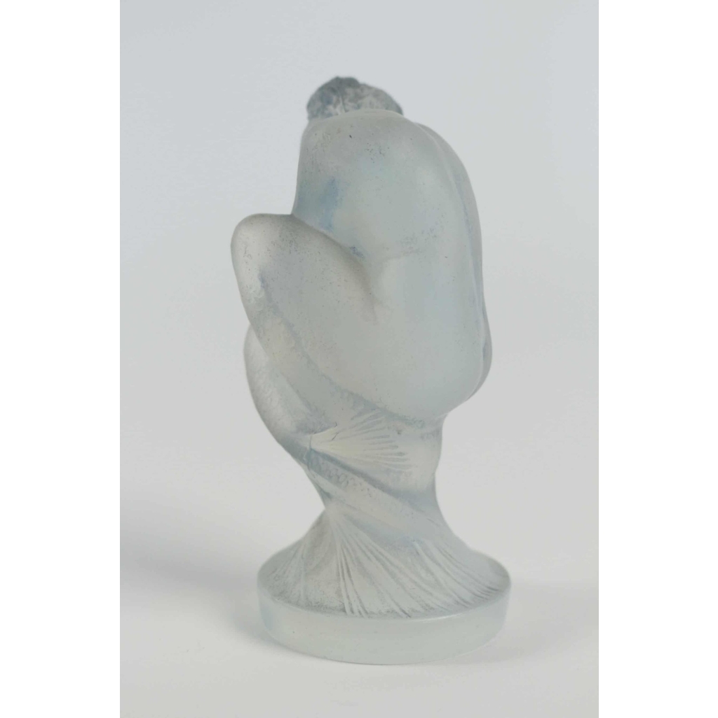 RENE LALIQUE (1860-1945) Statuette «Sirène» bouchon de radiateur RENE LALIQUE (1860-1945) Statuette «Sirène» bouchon de radiateur