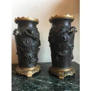 Paire de vases chinois en bronze, sur monture française. Réf: 248 |||||