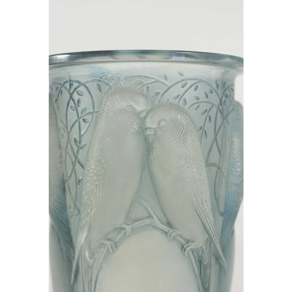 René lalique Vase Opalescent "Ceylan" René lalique Vase Opalescent "Ceylan"