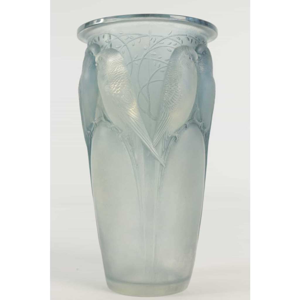 René lalique Vase Opalescent "Ceylan" René lalique Vase Opalescent "Ceylan"