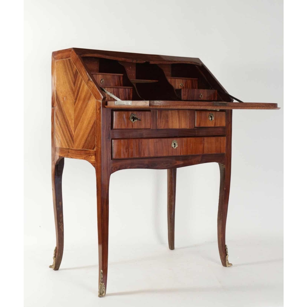 Bureau de pente, style Louis XV |||||||||||