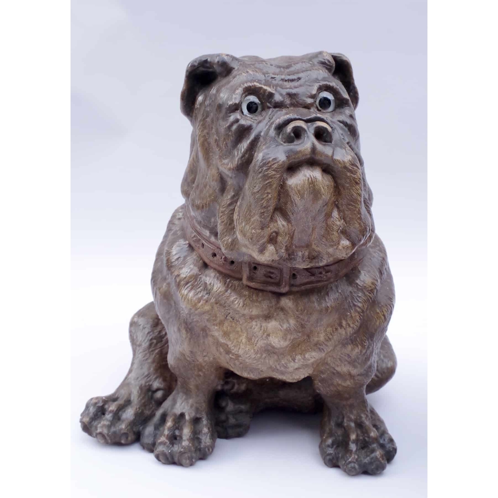 Paire de chiens bouledogue en céramique polychrome, travail anglais, XIXème siècle Paire de chiens bouledogue en céramique polychrome, travail anglais, XIXème siècle