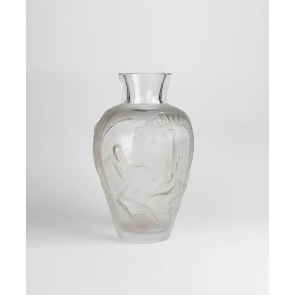 LALIQUE Marie Claude Vase "Les Eleens" |||