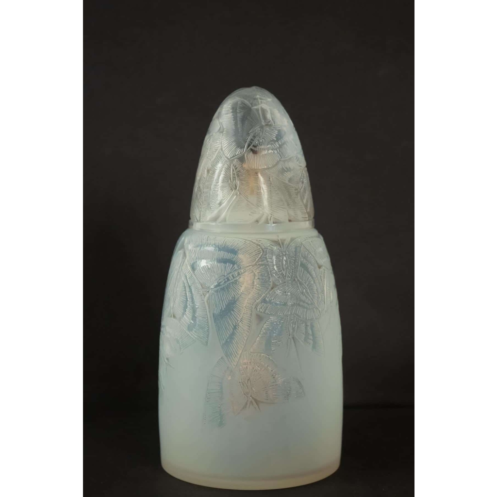 RENE LALIQUE «Papillons» - Brûle-parfum en verre opalescent 1920 ||||||||