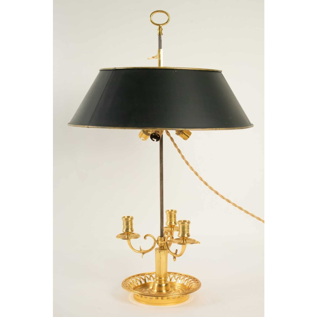 Lampe bouillotte de style Louis XVI. |||