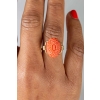 Bague en or 18 kt et corail représentant une fleur Bague en or 18 kt et corail représentant une fleur