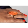 Bague en or 18 kt et corail représentant une fleur Bague en or 18 kt et corail représentant une fleur