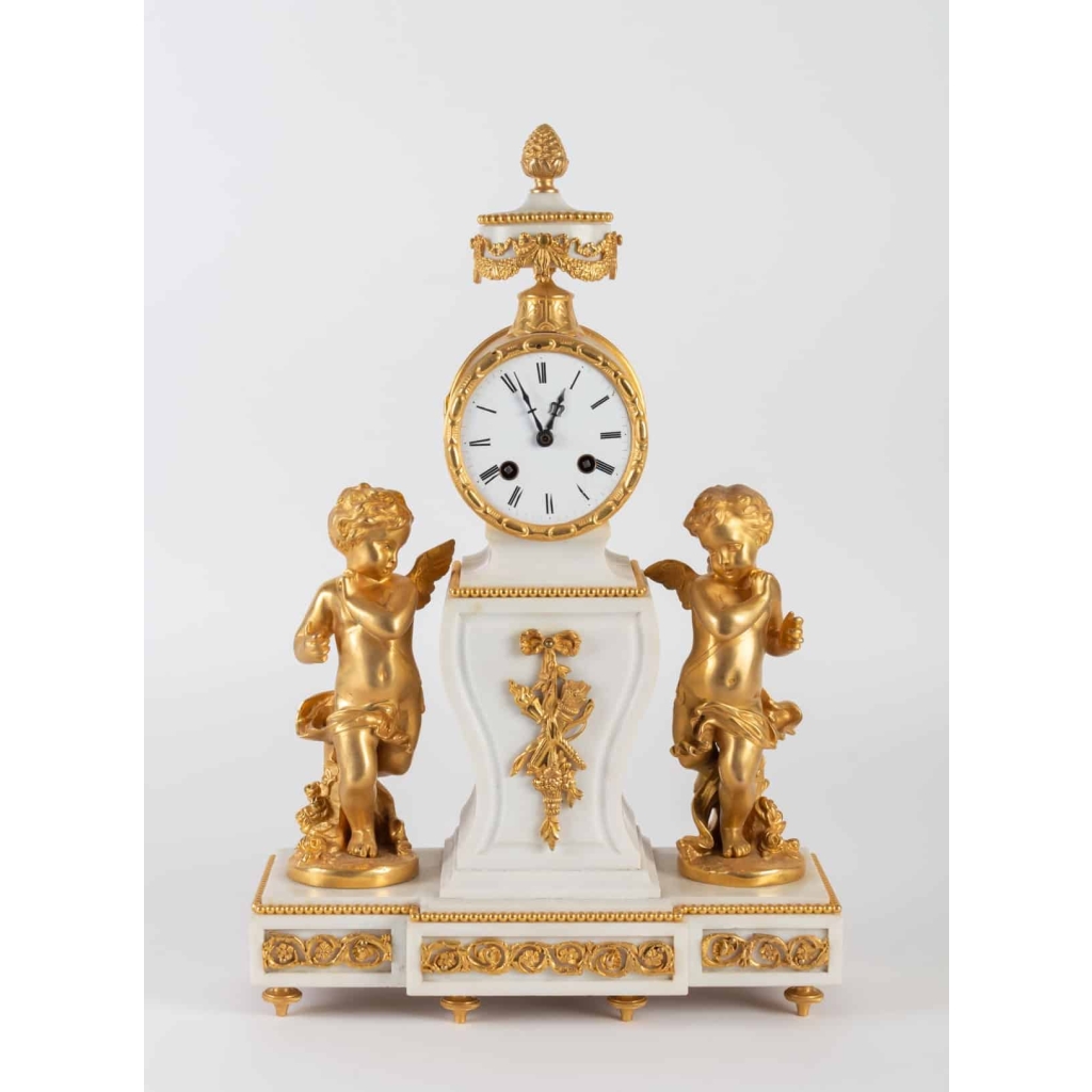 Pas de Deux-Pendule à figures de Chérubins dansant.XIXe, Style Louis XVI. ||||||||||