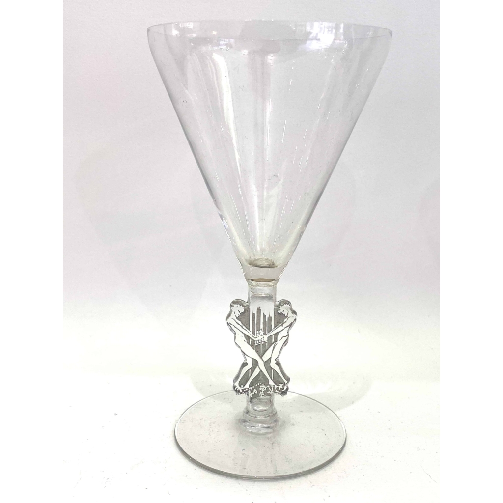 Service "Strasbourg" verre blanc patiné gris de René LALIQUE - 18 pièces Service "Strasbourg" verre blanc patiné gris de René LALIQUE - 18 pièces