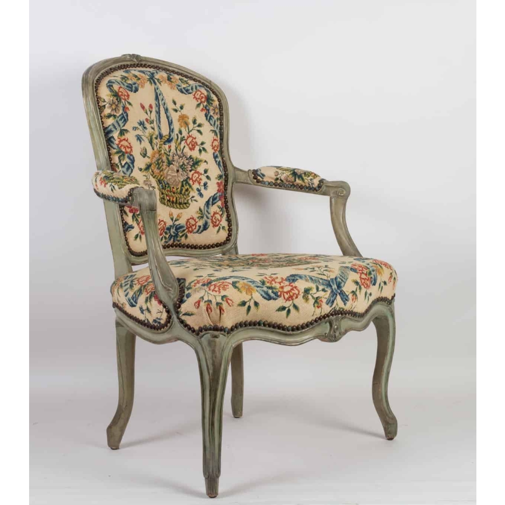 Paire de fauteuils d'époque Louis XV (1724 - 1754). Paire de fauteuils d'époque Louis XV (1724 - 1754).