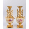 Paire de vases en bronze doré et porcelaine Napoléon III |||||||||||