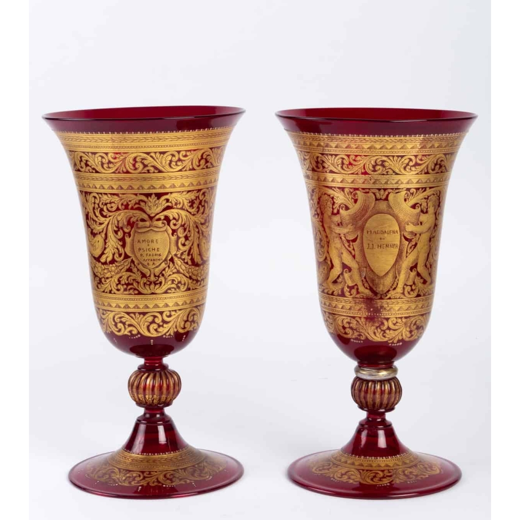 2 Vases Venise rouges et or fin 19e siècle 2 Vases Venise rouges et or fin 19e siècle