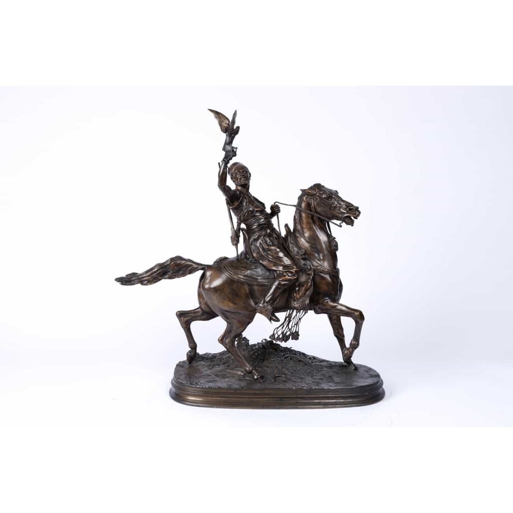 19th century orientalist bronze « The Arab falconer on horseback » By Pierre-Jules Mêne (1810-1979) 19th century orientalist bronze « The Arab falconer on horseback » By Pierre-Jules Mêne (1810-1979)