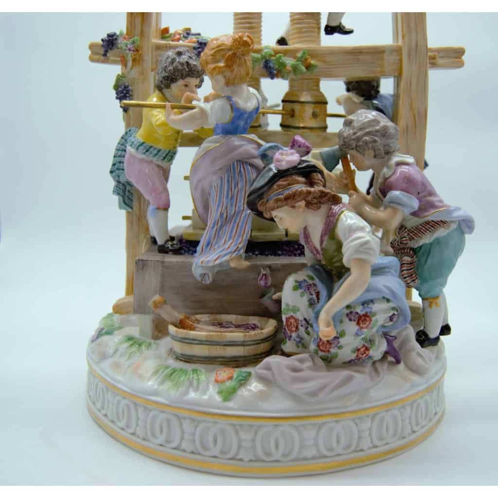 Groupe En Porcelaine - Pressoir Avec Enfants - Meissen XXème Groupe En Porcelaine - Pressoir Avec Enfants - Meissen XXème