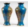 Paire de vases à scène galantes et fleurs , fin XIXème. Paire de vases à scène galantes et fleurs , fin XIXème.