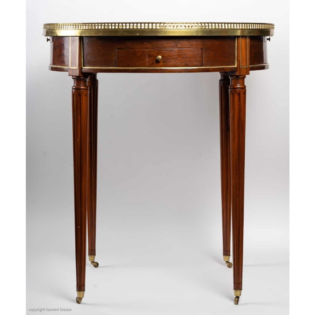 Table bouillotte d'époque Napoléon III (1848 - 1870). Table bouillotte d'époque Napoléon III (1848 - 1870).