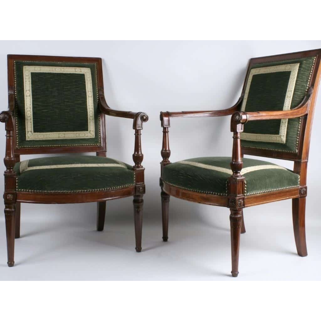 Paire de fauteuils du Château de St Cloud d'époque Directoire (1795-1799). ||||||||||||