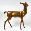 Un cerf et une biche en bronze Un cerf et une biche en bronze