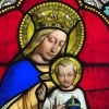 Vitrail à la Vierge à l'enfant Vitrail à la Vierge à l'enfant