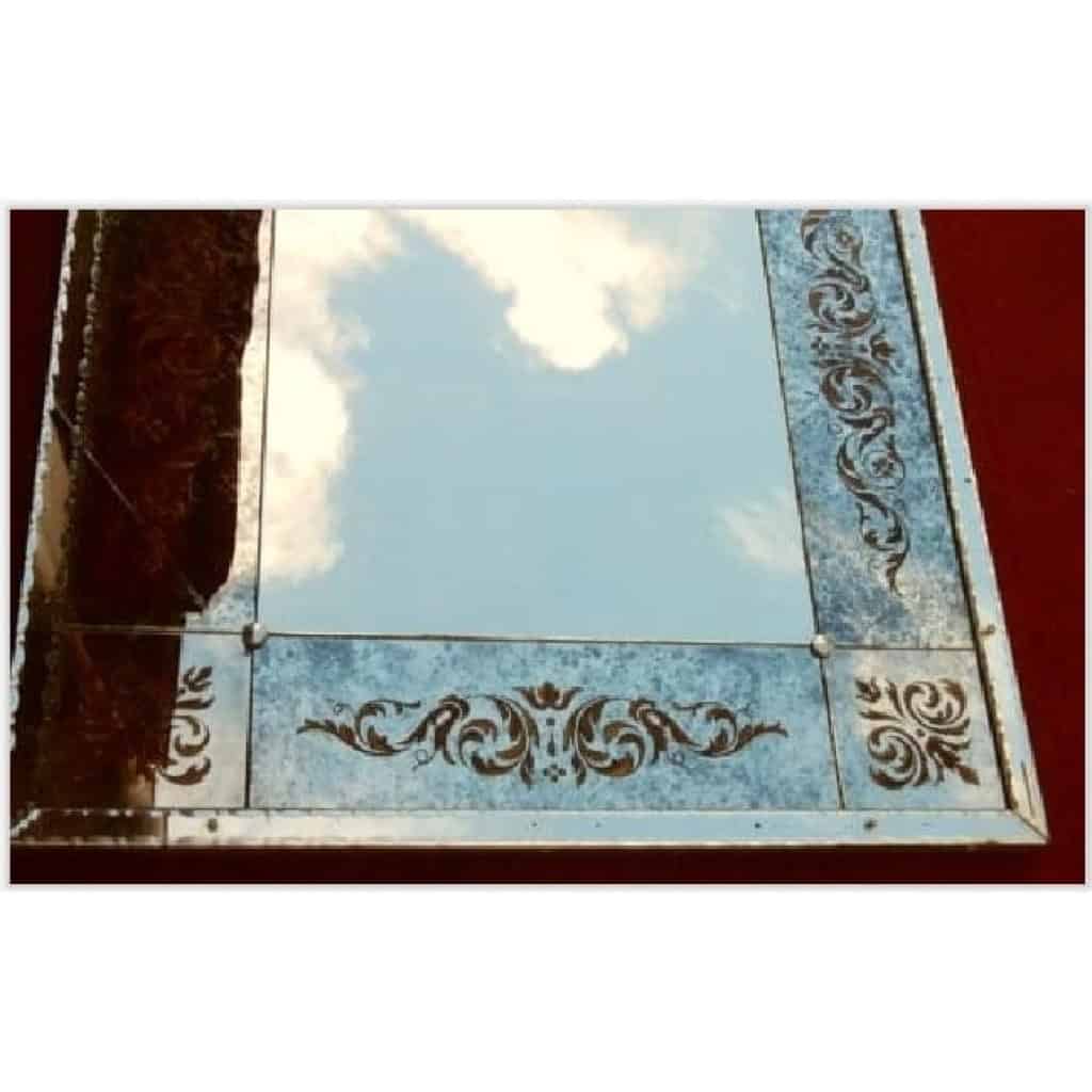 1970′ Miroir Venise Oxydé Vieilli A Décors Eglomisés 120 x 100 cm 1970′ Miroir Venise Oxydé Vieilli A Décors Eglomisés 120 x 100 cm