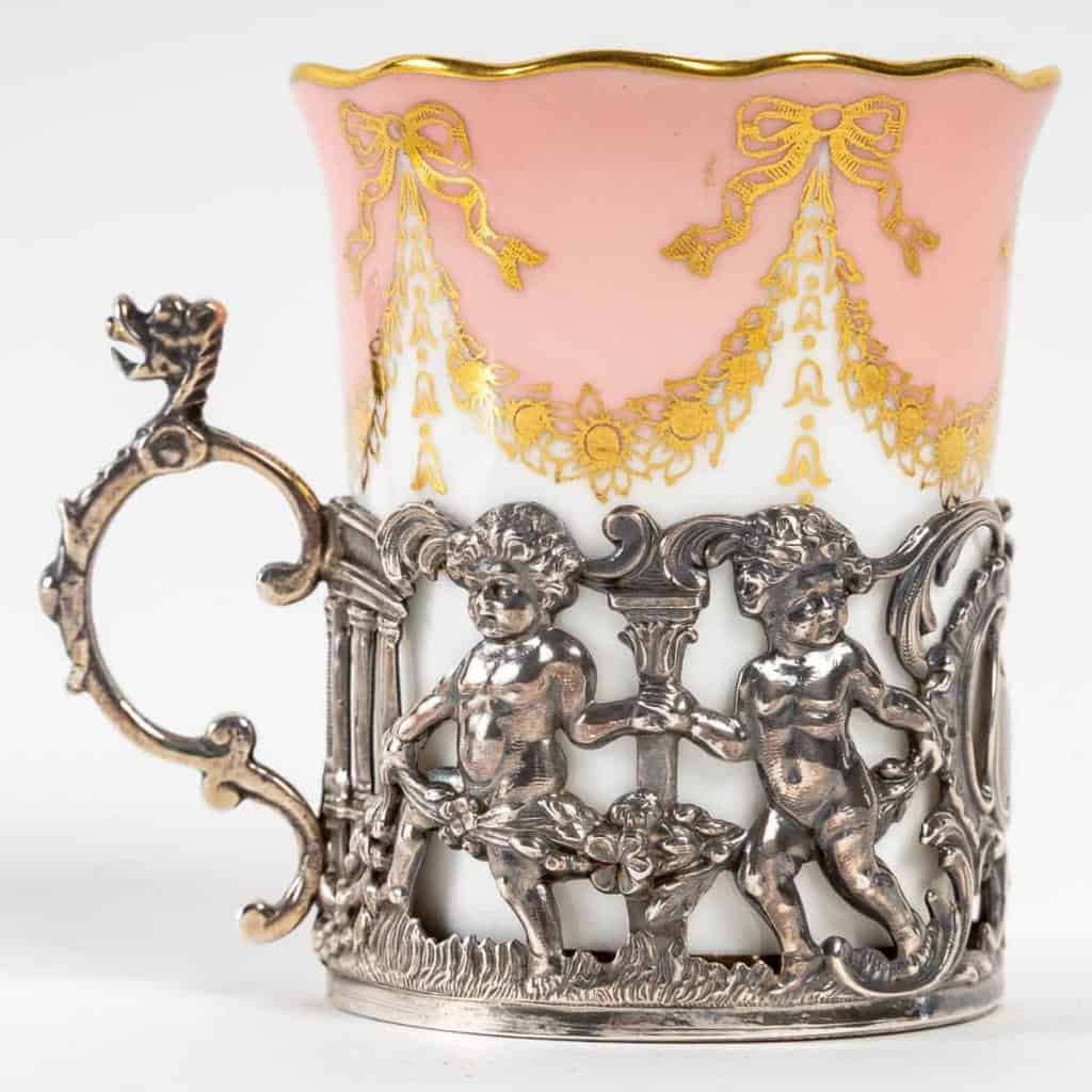 6 tasses roses et or , Coalfort, monture argent, Chester 1925 6 tasses roses et or , Coalfort, monture argent, Chester 1925